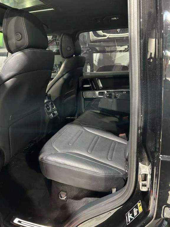 Mercedes-Benz G 550 * CARFAX * БЕЗ ПЪРВОНАЧАЛНА ВНОСКА, снимка 12 - Автомобили и джипове - 53164553