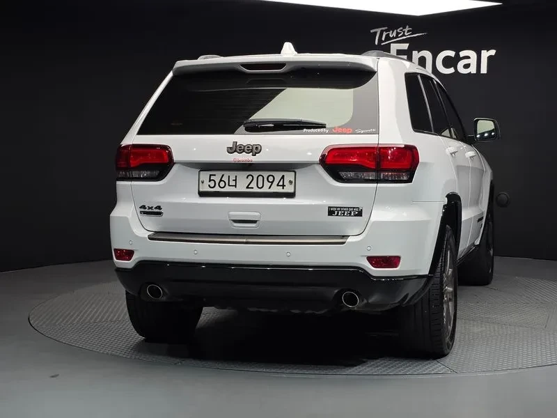 Jeep Grand cherokee 3.0 DIESEL 75TH SPECIAL EDITION WK2, снимка 4 - Автомобили и джипове - 55298850