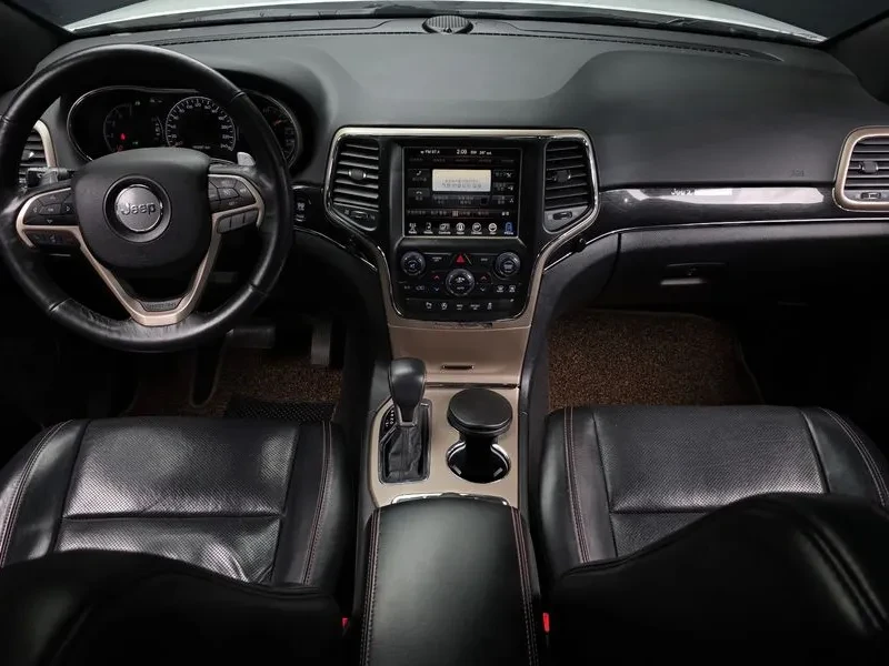 Jeep Grand cherokee 3.0 DIESEL 75TH SPECIAL EDITION WK2, снимка 7 - Автомобили и джипове - 55298850
