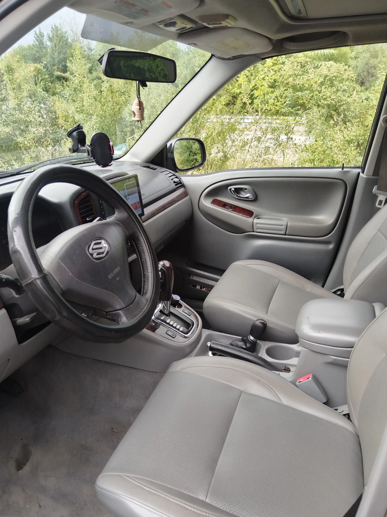 Suzuki Grand vitara XL-7, 2.7, V6, 173к.с., Автомат, /4х4/ - изображение 6