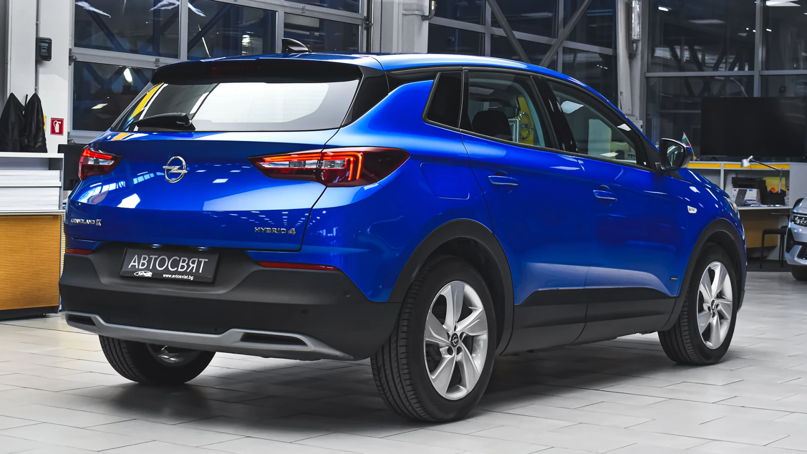 Opel Grandland X 1.6 Turbo Elegance Plug-in Hybrid4 4x4 Automatic - изображение 6