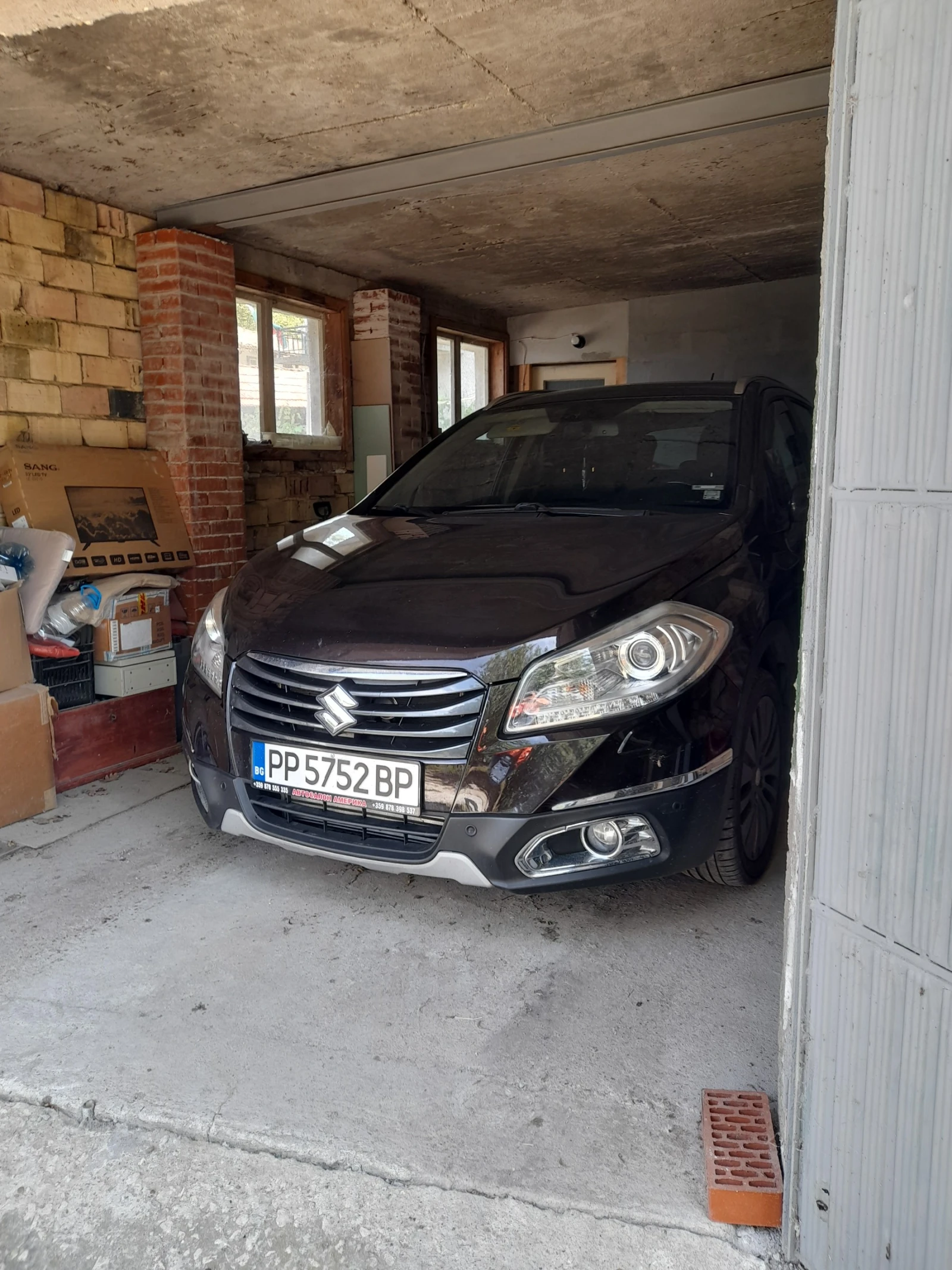 Suzuki SX4 S-Cross 1.6 DI-D, снимка 16 - Автомобили и джипове - 53910344