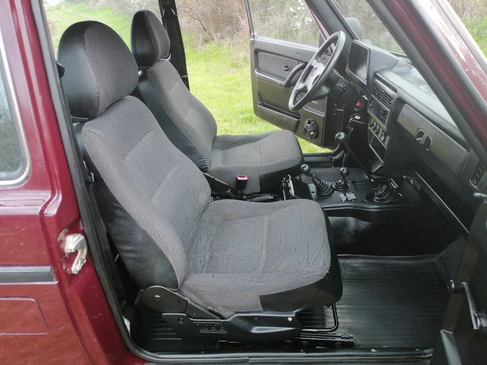 Lada Niva 1.7, снимка 7 - Автомобили и джипове - 54088239