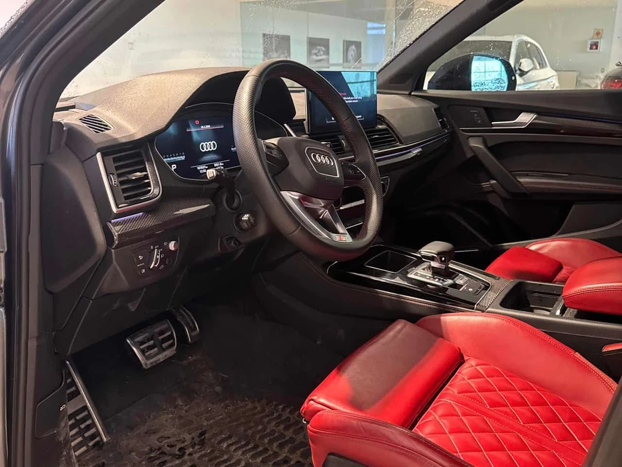 Audi SQ5 * Technik * MATRIX* DISTRONIC* BANG&OLUFSEN* , снимка 5 - Автомобили и джипове - 54647818