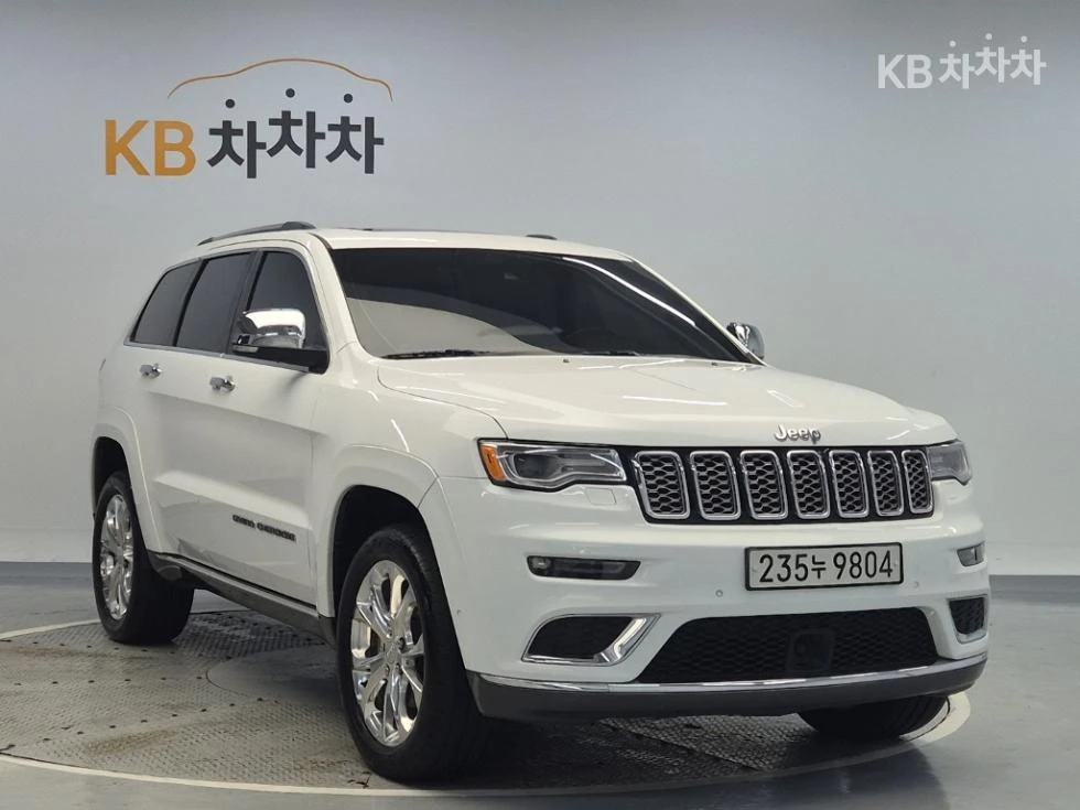 Jeep Grand cherokee 3.6 SUMMIT HARMON KARDON/PANORAMA/360CAM, снимка 3 - Автомобили и джипове - 55407487