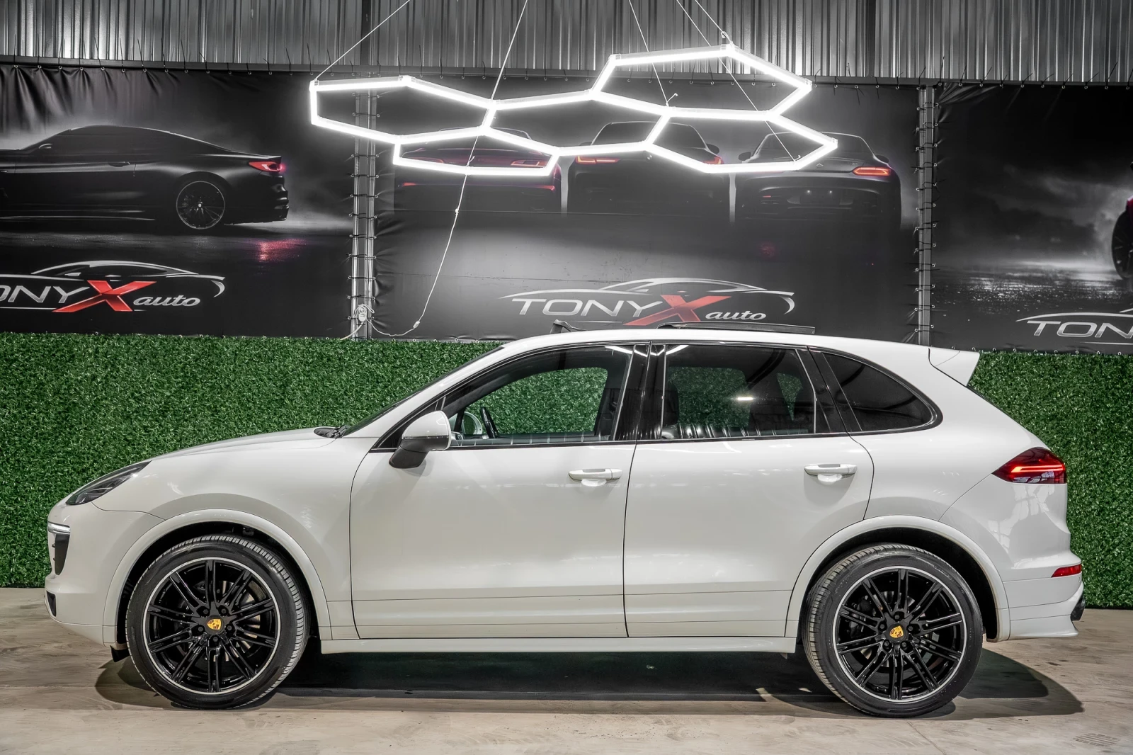 Porsche Cayenne 3.0D/Platinum Edition/GTS Pack/NAPPA, снимка 7 - Автомобили и джипове - 55623927