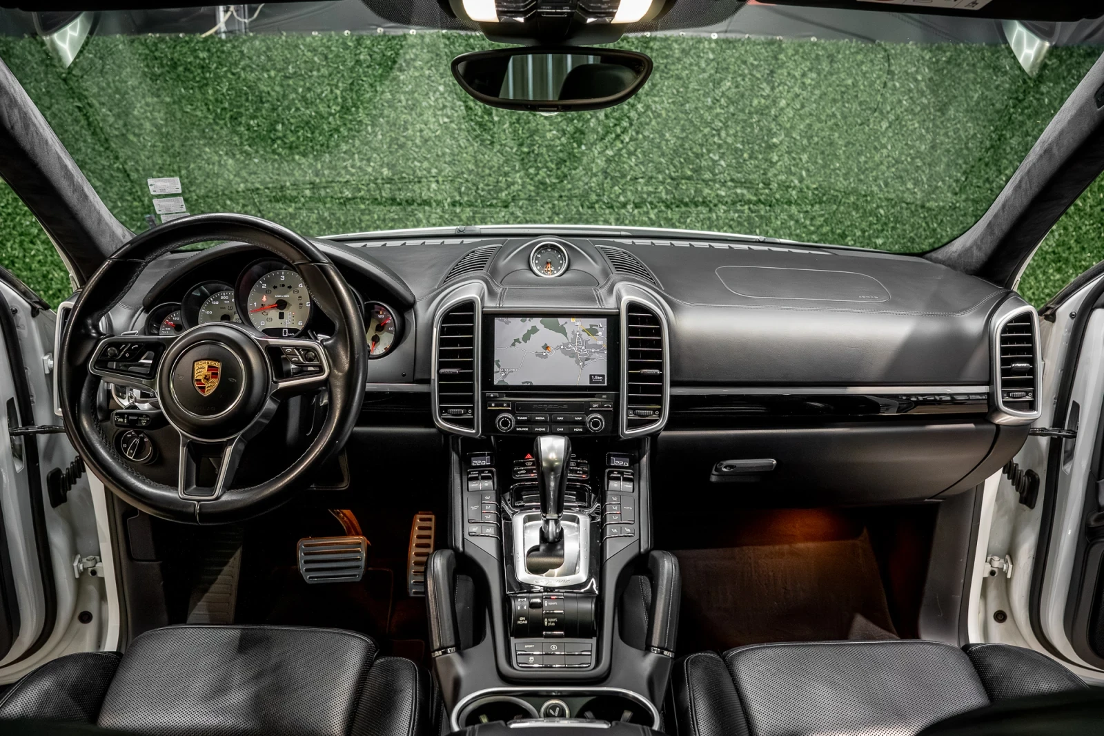 Porsche Cayenne 3.0D/Platinum Edition/GTS Pack/NAPPA, снимка 10 - Автомобили и джипове - 55623927