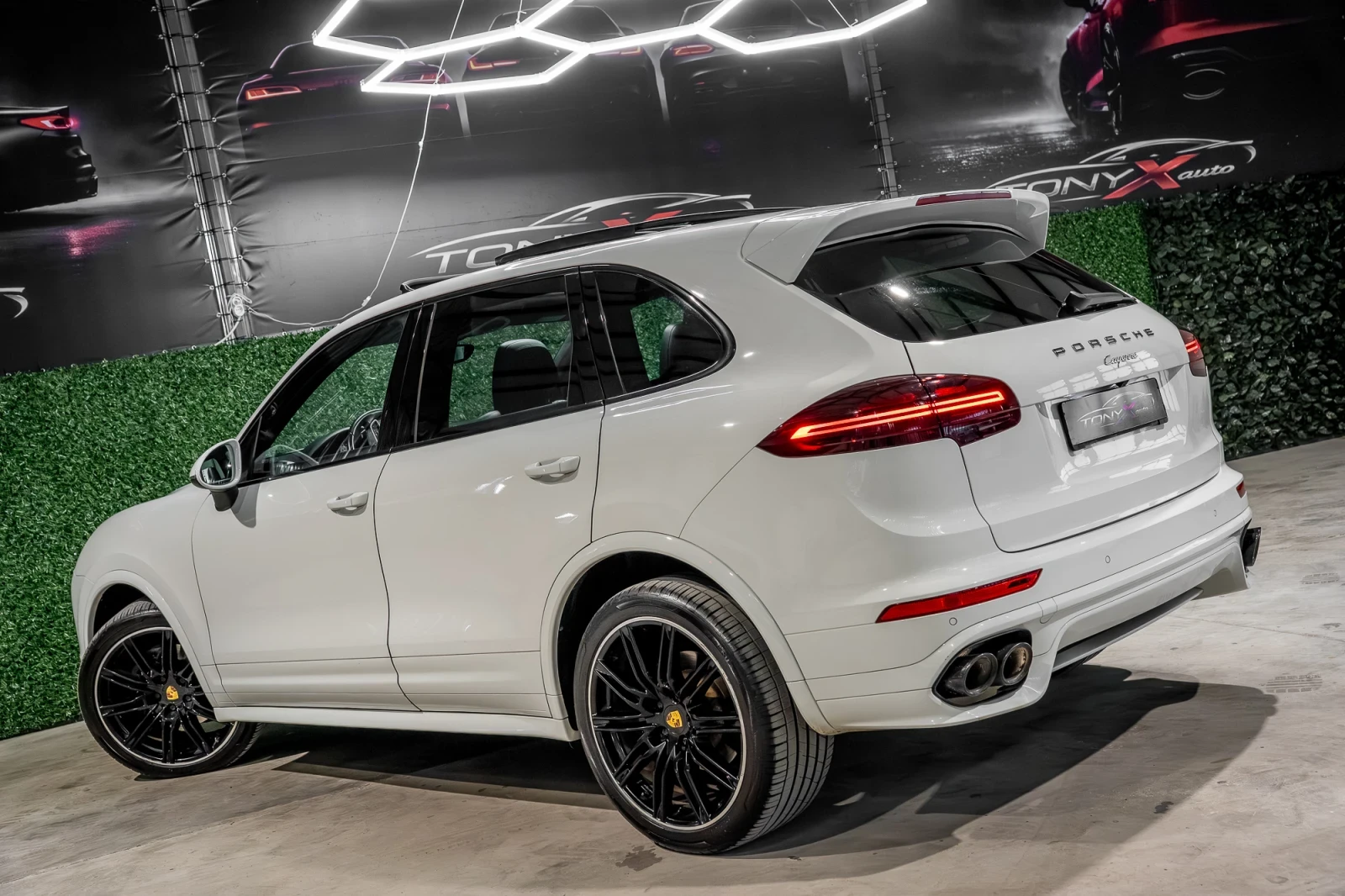 Porsche Cayenne 3.0D/Platinum Edition/GTS Pack/NAPPA, снимка 6 - Автомобили и джипове - 55623927