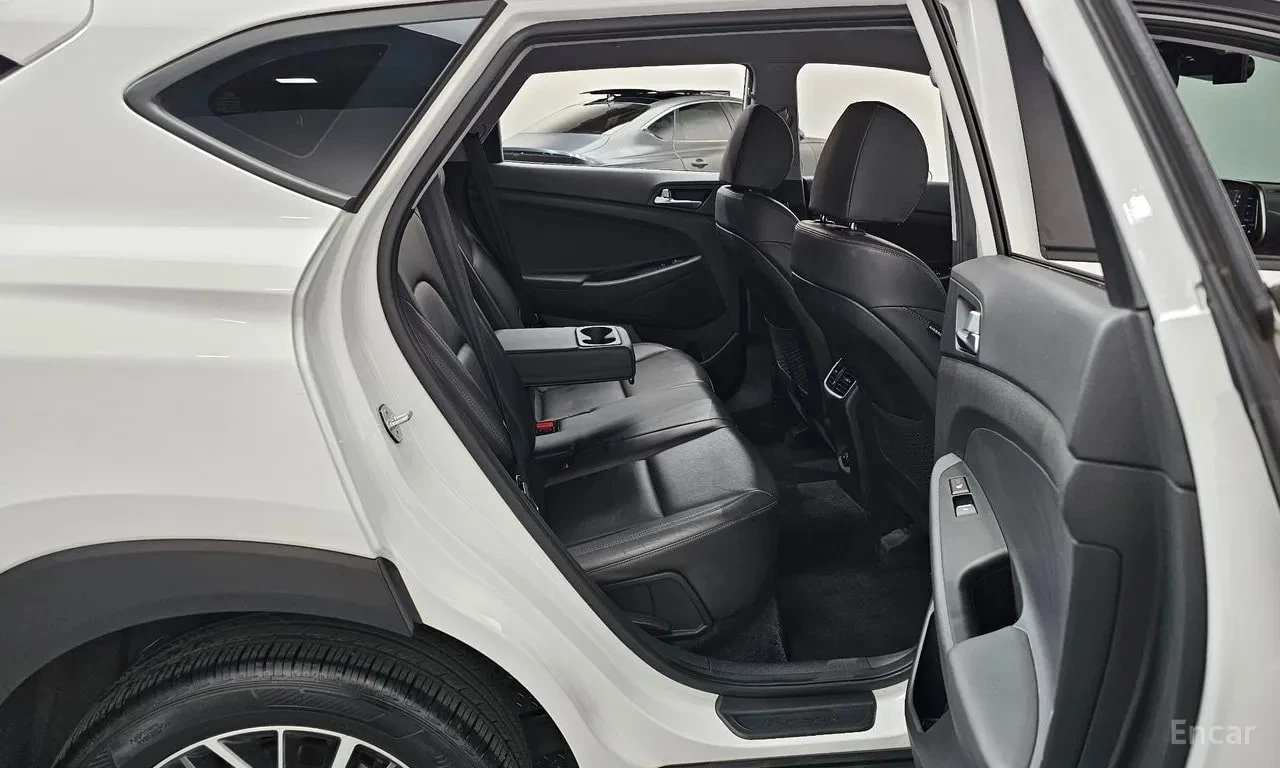 Hyundai Tucson * Diesel 1.6 2WD * ЦЕНА ДО БГ, снимка 12 - Автомобили и джипове - 55886797