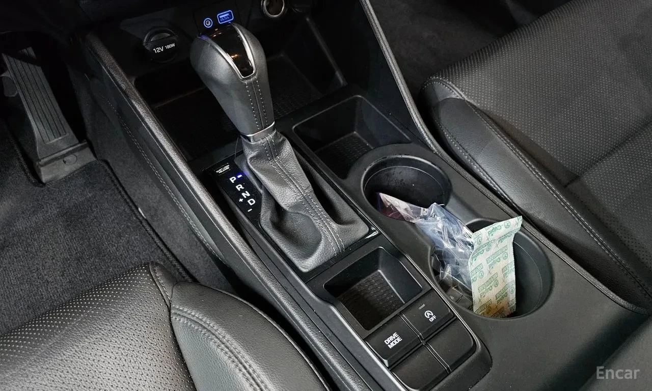 Hyundai Tucson * Diesel 1.6 2WD * ЦЕНА ДО БГ, снимка 11 - Автомобили и джипове - 55886797