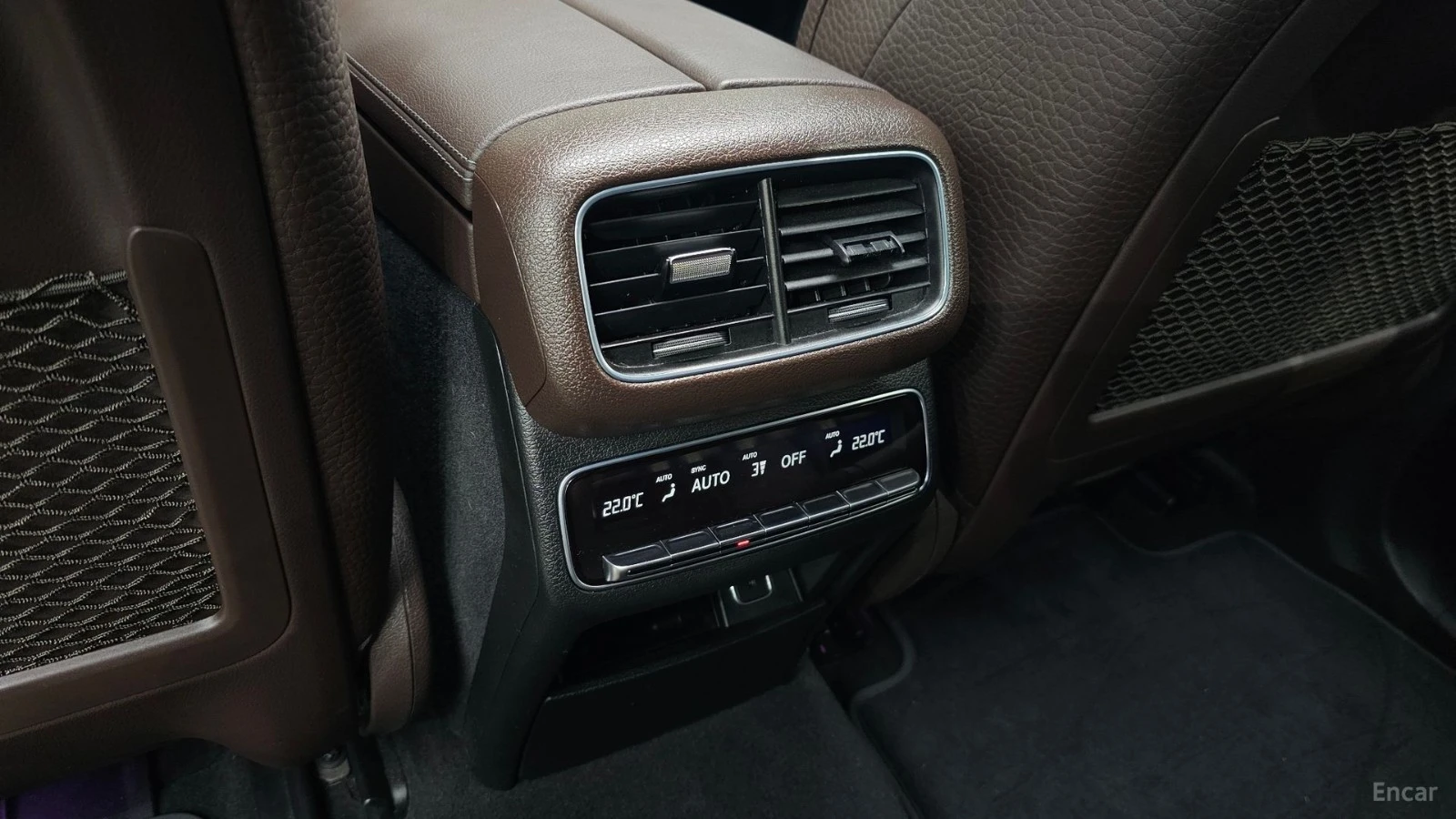 Mercedes-Benz GLE 450 AMG Line| BLACK WOOD| AIR| 360| VENTED S| HUD, снимка 17 - Автомобили и джипове - 56136412