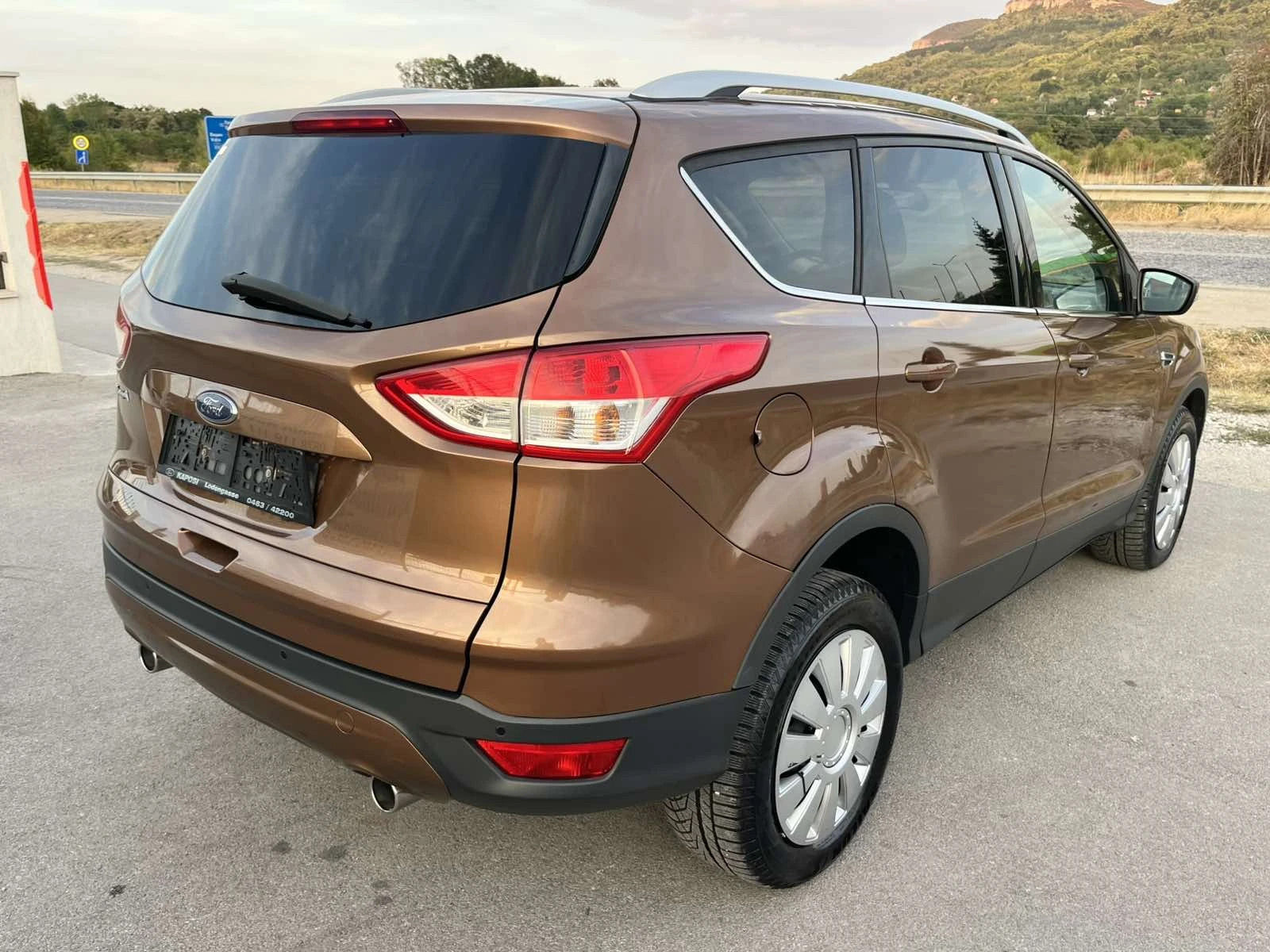 Ford Kuga 2.0d 140кс 4Х4 АВТОМАТ EURO 5В АВТОПИЛОТ, снимка 4 - Автомобили и джипове - 56154949