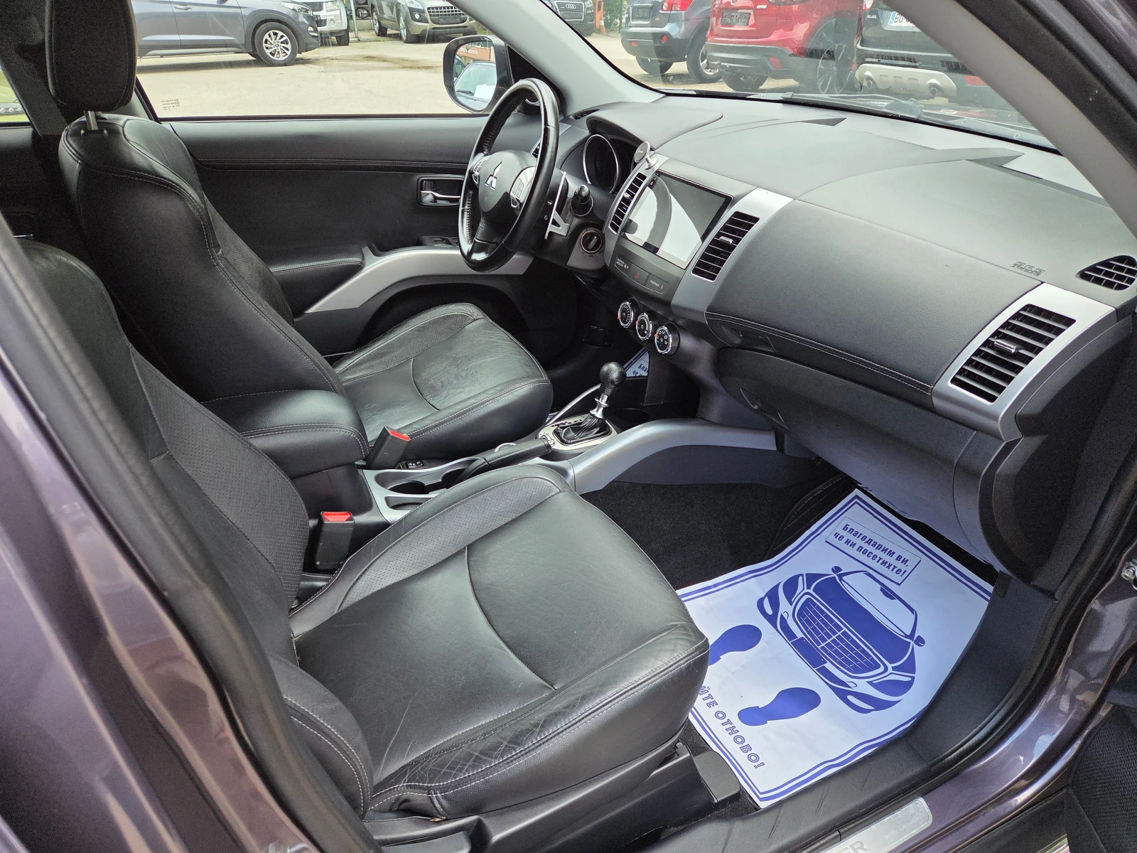 Mitsubishi Outlander 2.2 DID, снимка 15 - Автомобили и джипове - 56469752