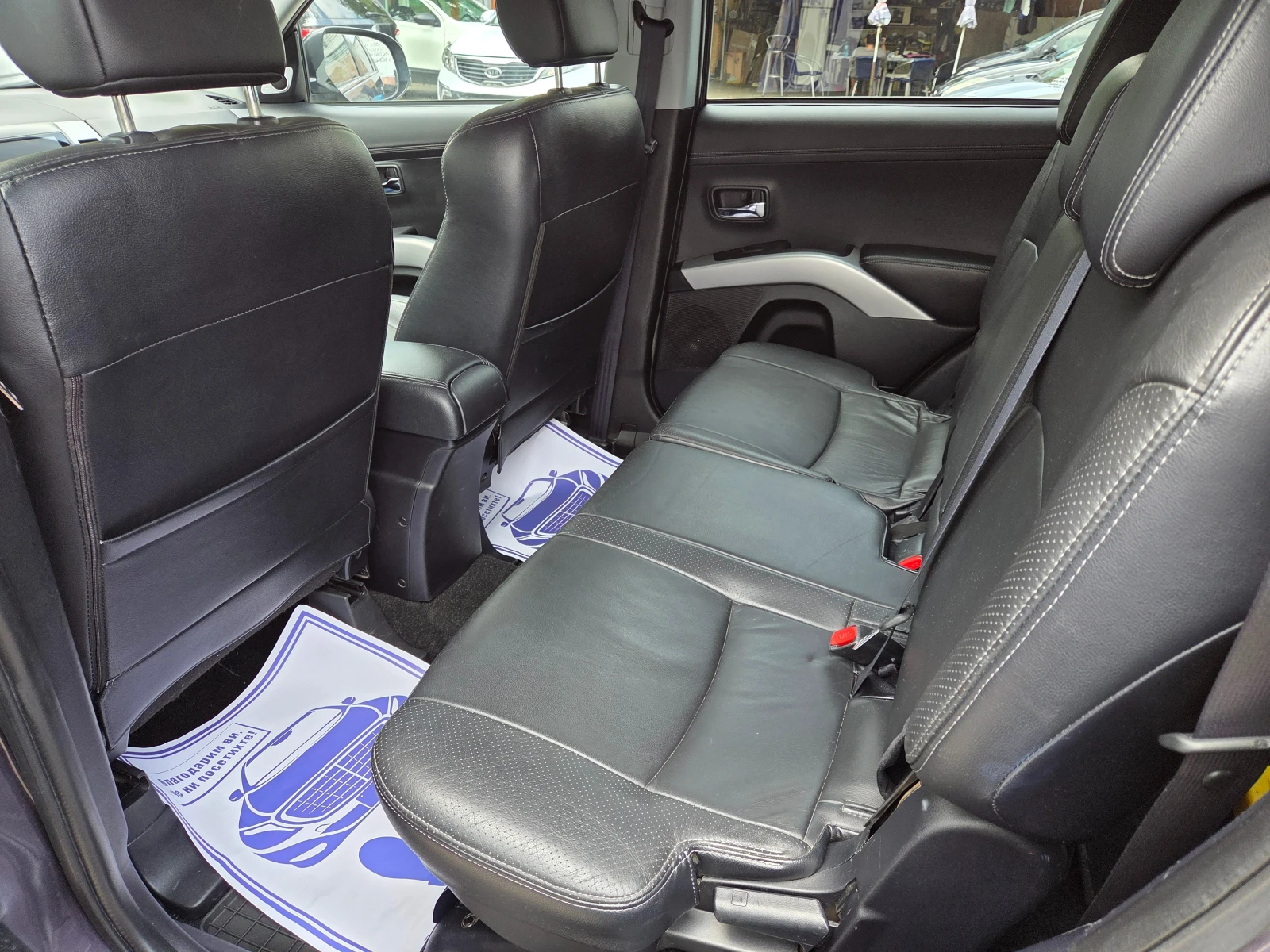 Mitsubishi Outlander 2.2 DID, снимка 13 - Автомобили и джипове - 56469752