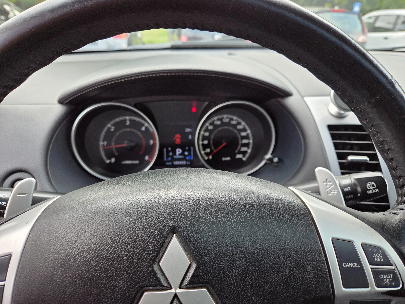 Mitsubishi Outlander 2.2 DID, снимка 10 - Автомобили и джипове - 56469752