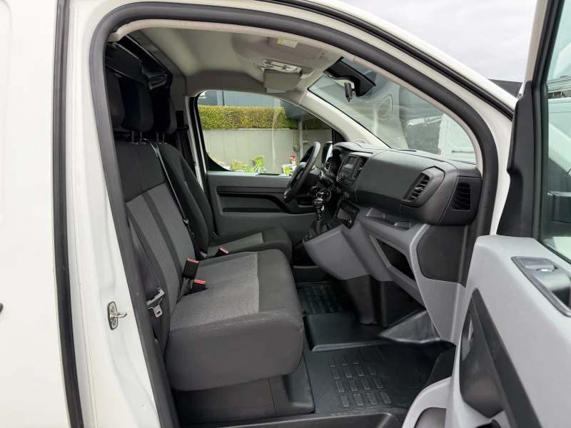 Peugeot Expert 1.6HDI Климатик Euro 6, снимка 9 - Бусове и автобуси - 53076254