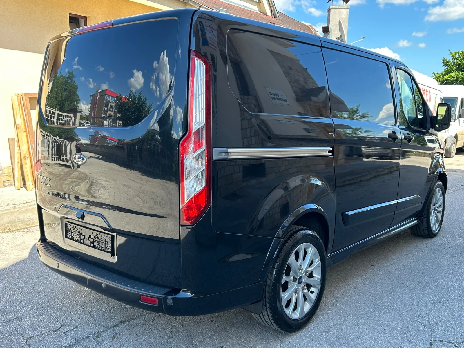 Ford Transit Custom 2.2TDCI 155k.c. КАМЕРА, снимка 5 - Бусове и автобуси - 54916840