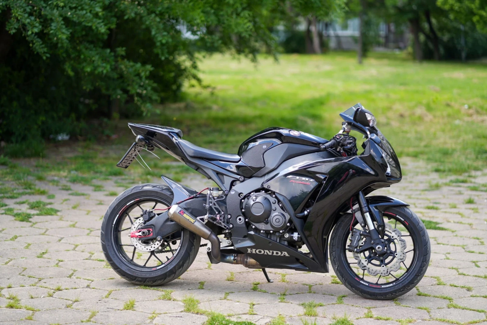 Honda Cbr 1000RR, снимка 4 - Мотоциклети и мототехника - 54618955
