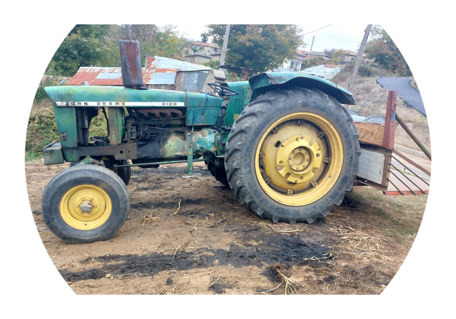 Трактор John Deere 2120