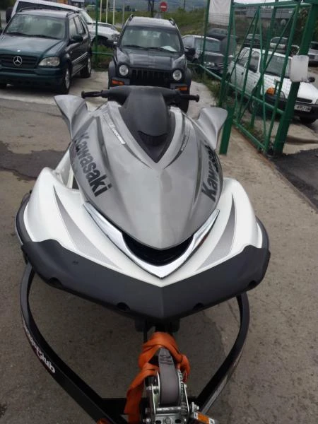 Джет Kawasaki ULTRA 260LX, снимка 2 - Воден транспорт - 49209870