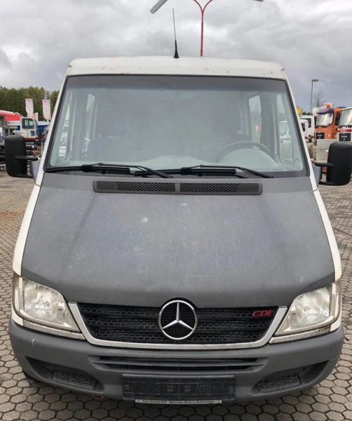 Кормилна система за Mercedes-Benz Sprinter 211, снимка 1 - Части - 23490825