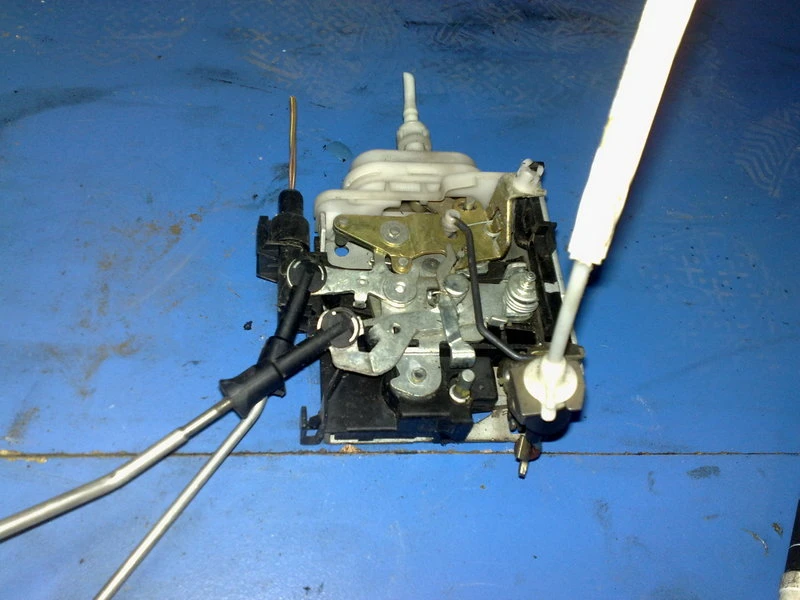 Предна дясна брава врата за Ауди А4 (1)