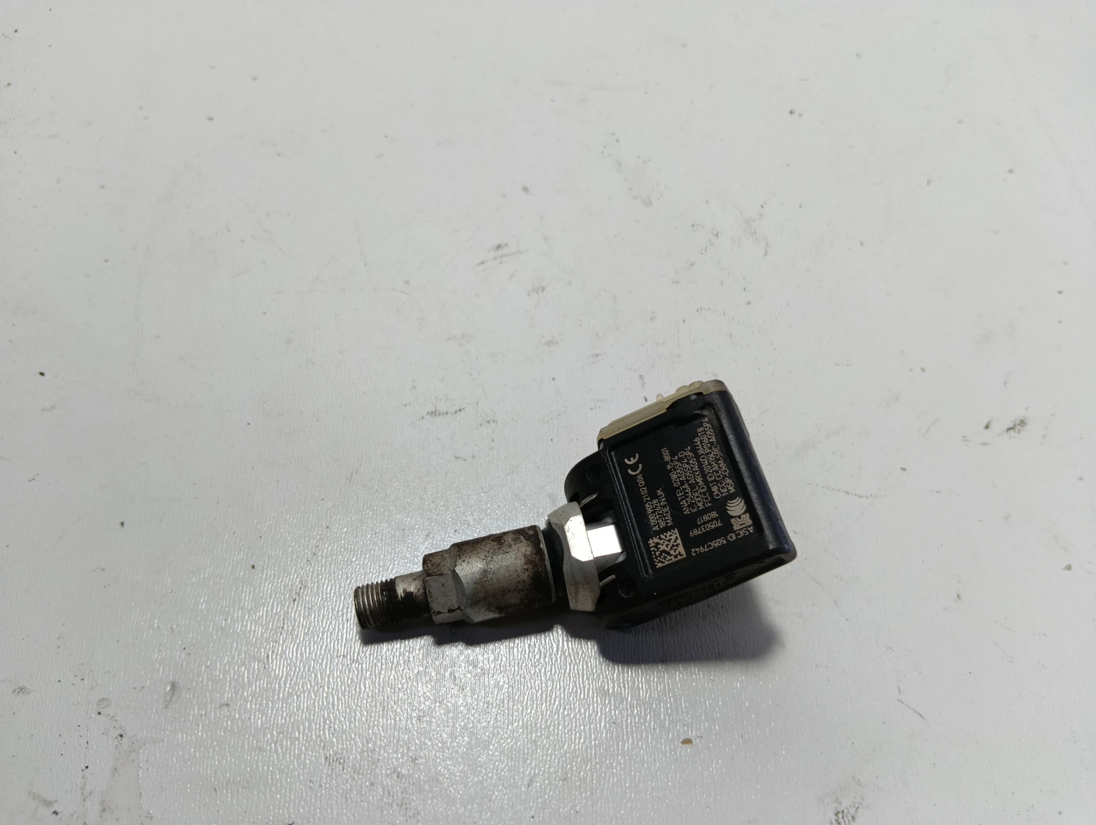 датчик налягане гуми A0009052102 Mercedes E