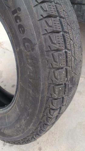 Гуми Зимни 195/80R15, снимка 7