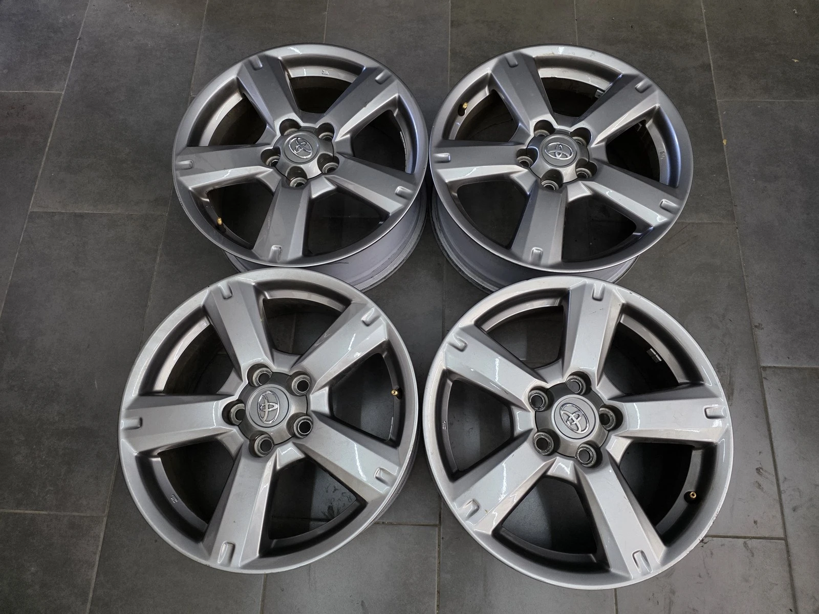 Джанти за Toyota, снимка 3 - Гуми и джанти - 56716490