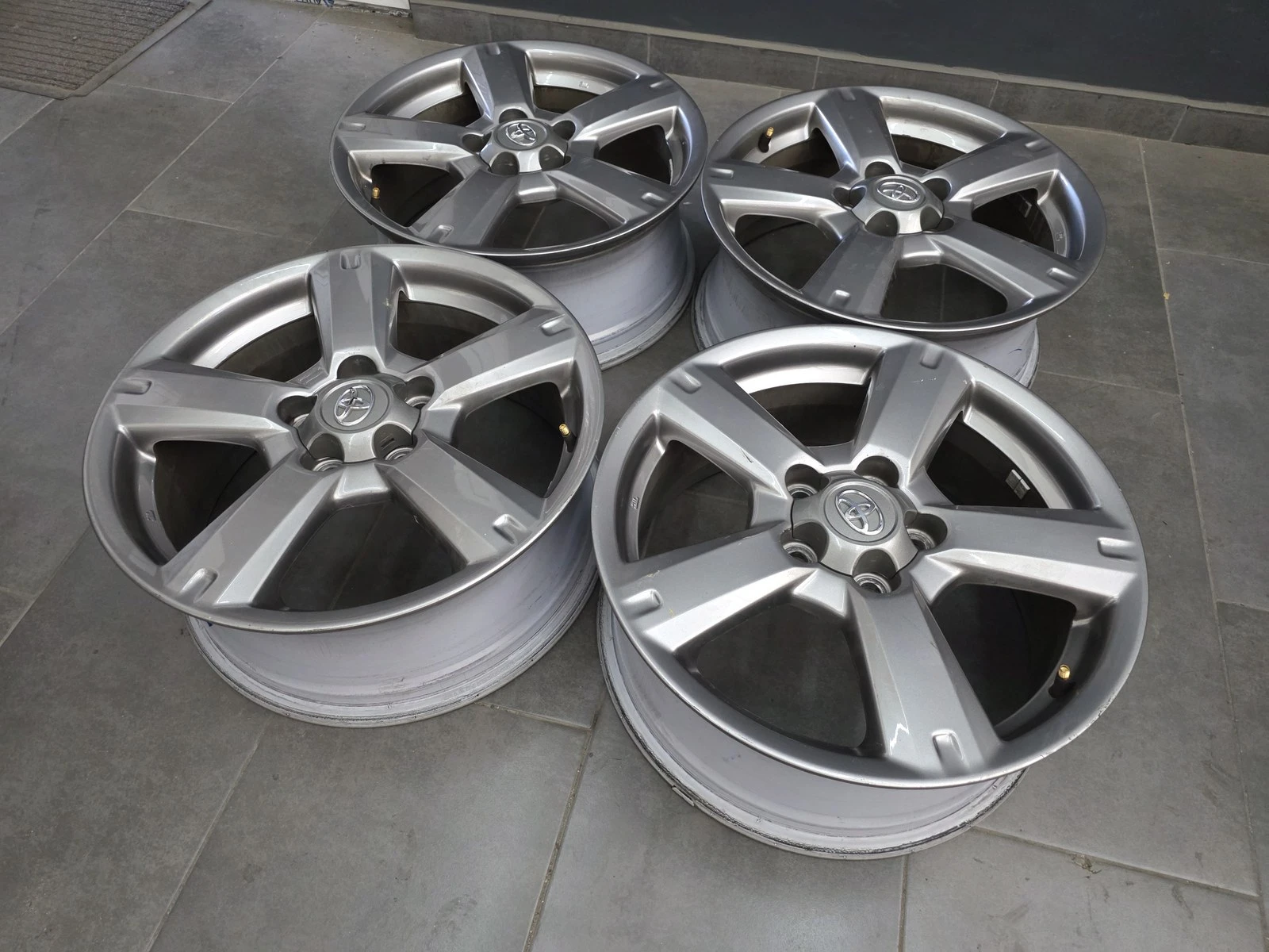 Джанти за Toyota, снимка 4 - Гуми и джанти - 56716490