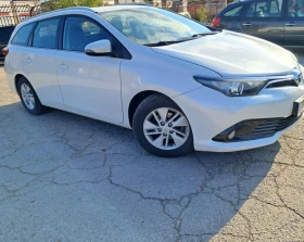 Toyota Auris, снимка 2