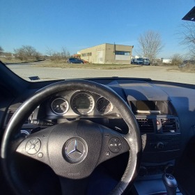 Mercedes-Benz C 180, снимка 11