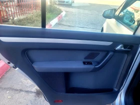 VW Touran 1.6 TDI, снимка 10