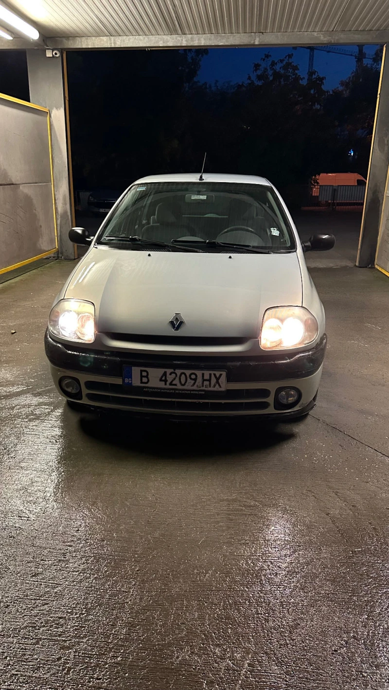 Renault Clio, снимка 8 - Автомобили и джипове - 47341486