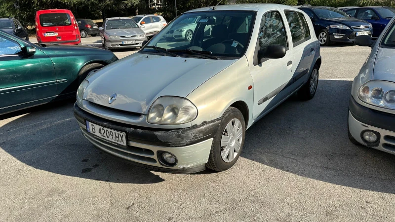 Renault Clio, снимка 1 - Автомобили и джипове - 47341486