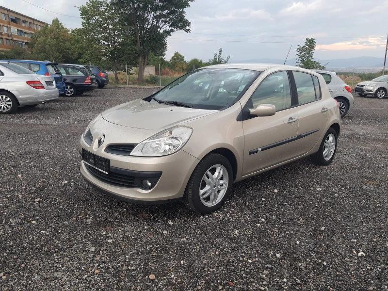 Renault Clio, снимка 1 - Автомобили и джипове - 47430712