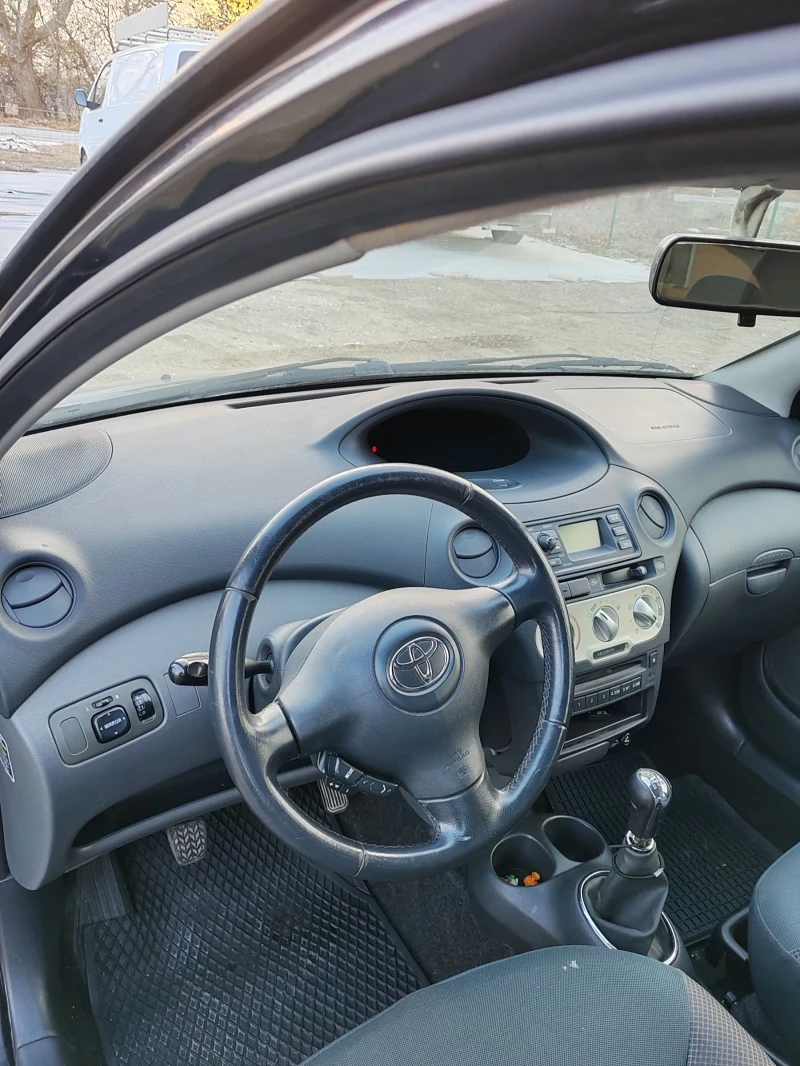 Toyota Yaris 1.4, 75к.с., снимка 7 - Автомобили и джипове - 48146158