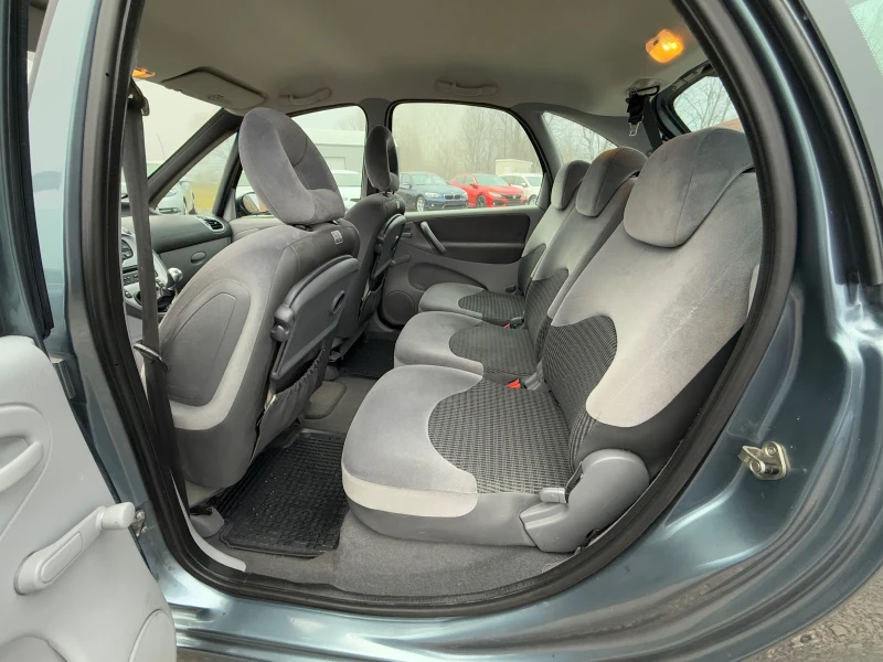 Citroen Xsara picasso 1.6i 109к.с * Климатроник* * Face-Lift* , снимка 14 - Автомобили и джипове - 48289675