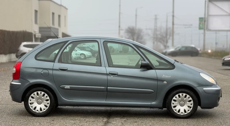 Citroen Xsara picasso 1.6i 109к.с * Климатроник* * Face-Lift* , снимка 8 - Автомобили и джипове - 48289675