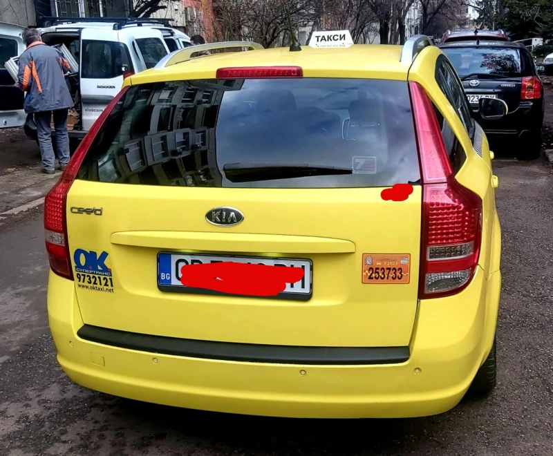 Kia Ceed, снимка 6 - Автомобили и джипове - 49034479