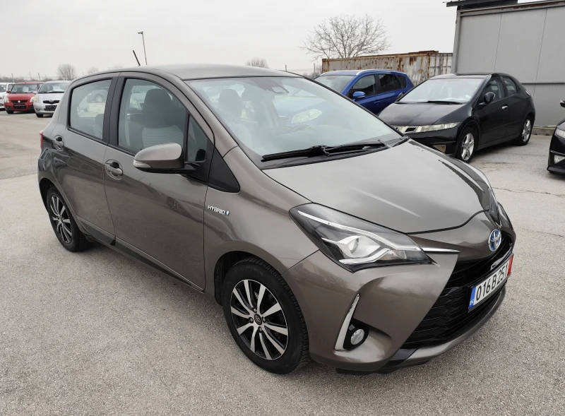 Toyota Yaris 1.5 HYBRID, снимка 3 - Автомобили и джипове - 49316098