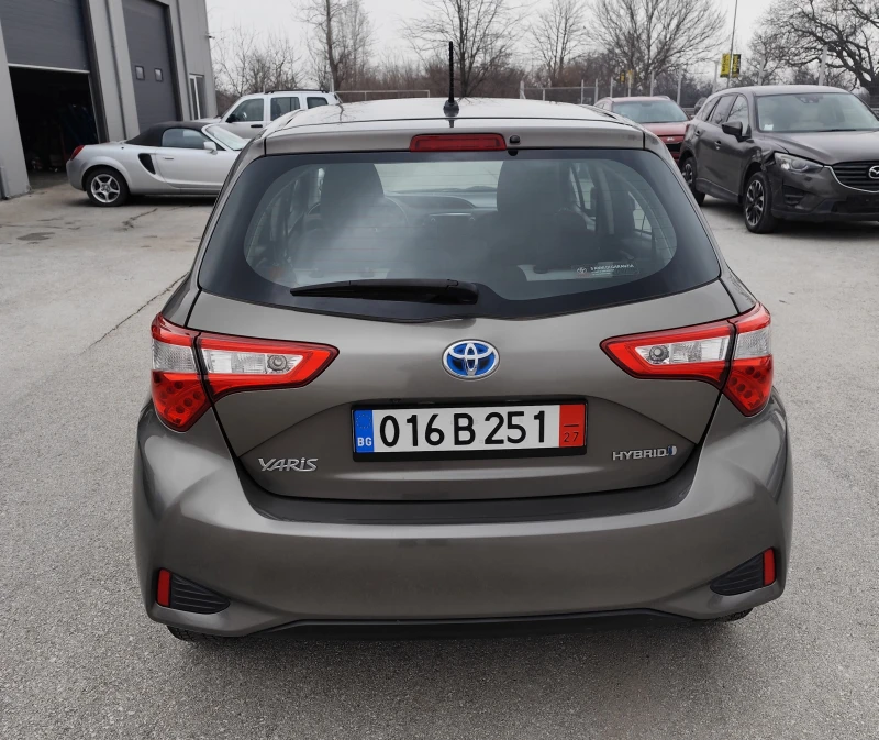 Toyota Yaris 1.5 HYBRID, снимка 5 - Автомобили и джипове - 49316098