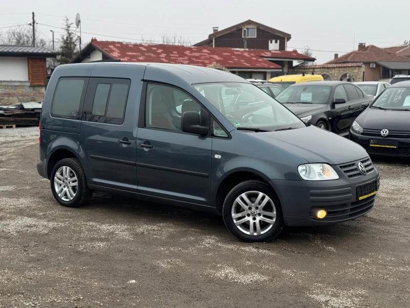 VW Caddy 1.9TDI 105кс LIFE КЛИМАТИК 4-врати СЕР-КНИЖКА , снимка 6 - Автомобили и джипове - 49318779