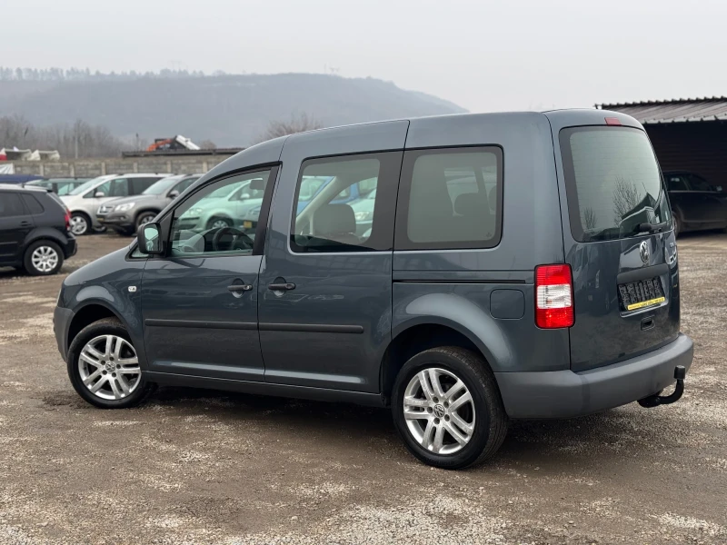 VW Caddy 1.9TDI 105кс LIFE КЛИМАТИК 4-врати СЕР-КНИЖКА , снимка 7 - Автомобили и джипове - 49318779