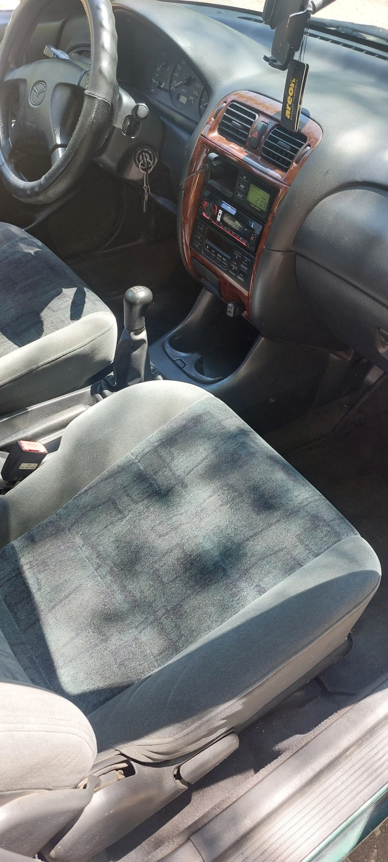 Mazda 626, снимка 3 - Автомобили и джипове - 52640552