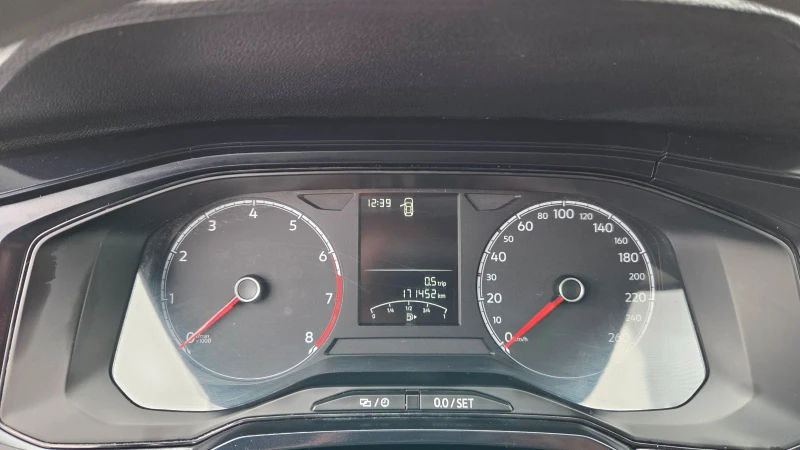 VW Polo 1.0i EUR.6, снимка 15 - Автомобили и джипове - 51943856
