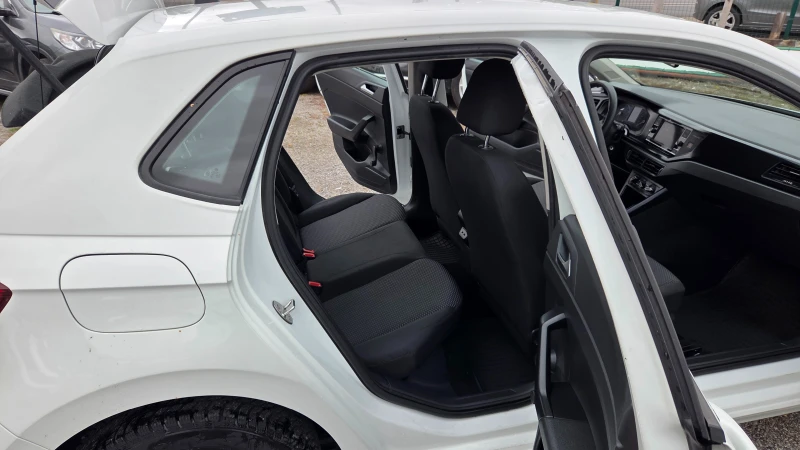 VW Polo 1.0i EUR.6, снимка 13 - Автомобили и джипове - 51943856