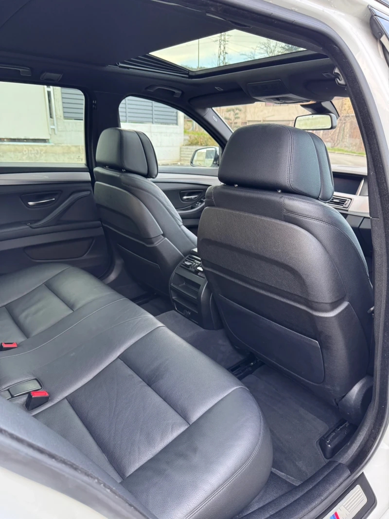 BMW 530 Face M-Pack Shadowline Head up Keyless Panorama, снимка 10 - Автомобили и джипове - 53028584