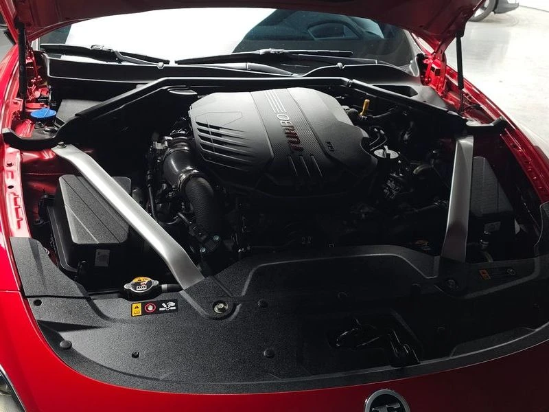 Kia Stinger 3.3 GT Masters Turbo Package| 365к.с.| ВКЛ.ТЕХНОТЕ, снимка 6 - Автомобили и джипове - 55615534