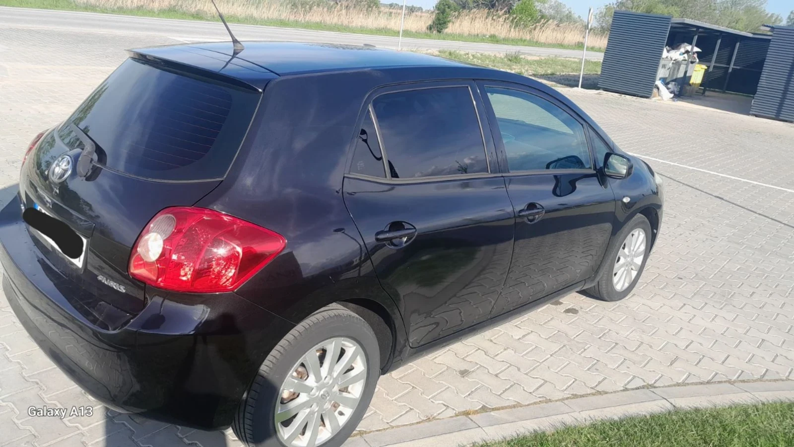 Toyota Auris 1.6 с газ - изображение 6